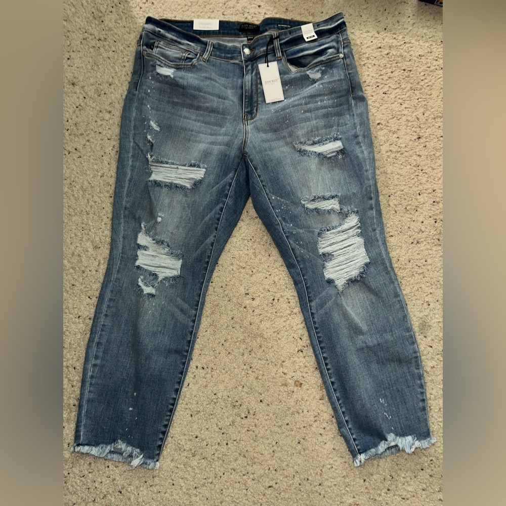 NWT Judy Blue boyfriend lighwash painter jeans size 20w